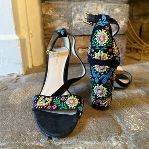 Pelle Moda Black Heels with Colorful Embroidery